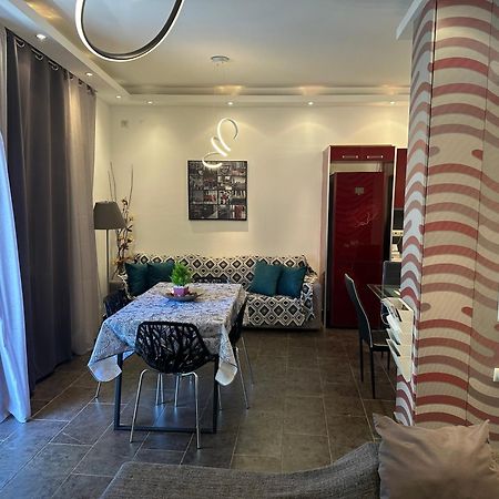 Renovated Flat With Acropolis View Διαμέρισμα Αθήνα Εξωτερικό φωτογραφία